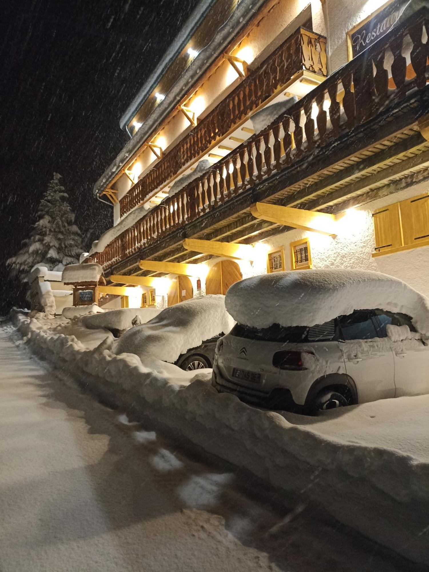 La Sapiniere Hotel Saint-Lary-Soulan Exterior photo